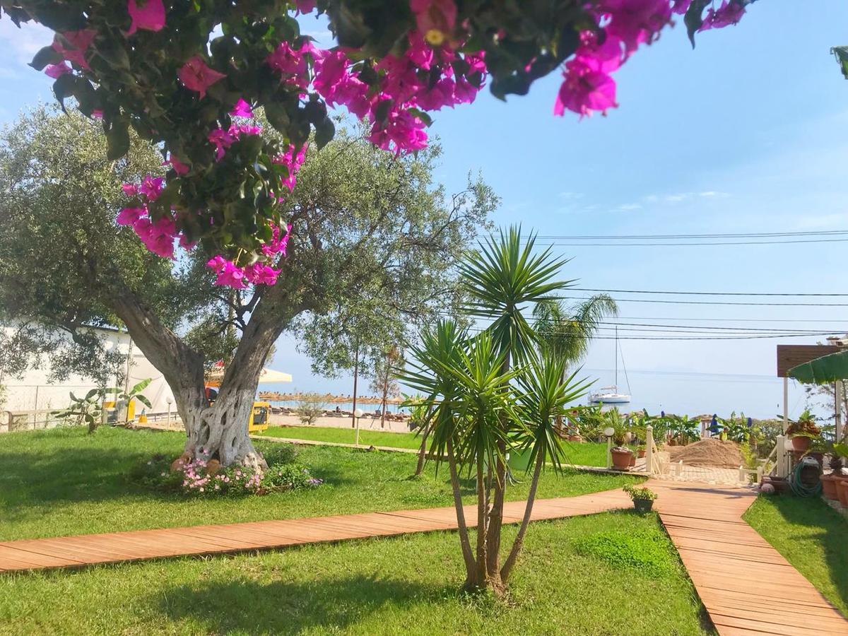 Hotel Jon Dhërmi Dış mekan fotoğraf