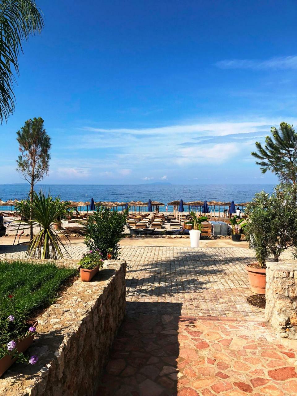 Hotel Jon Dhërmi Dış mekan fotoğraf