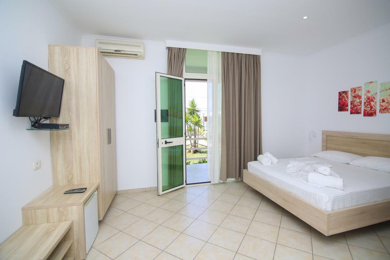 Hotel Jon Dhërmi Dış mekan fotoğraf