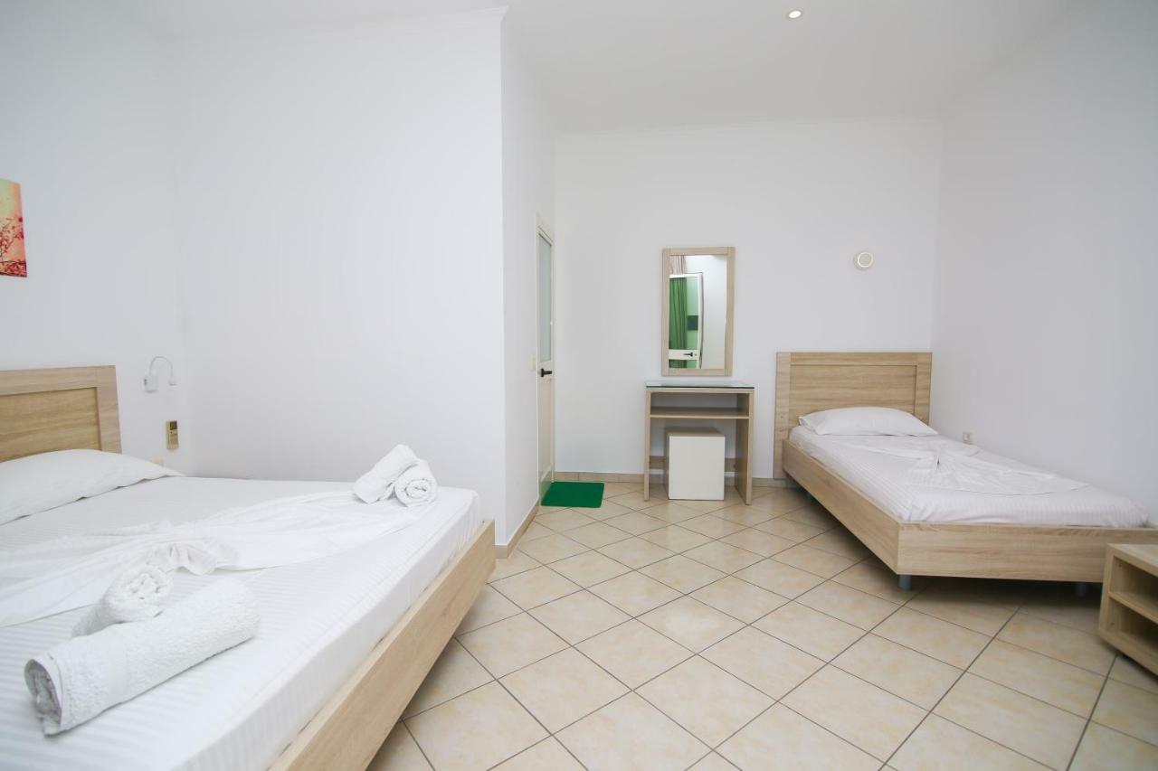 Hotel Jon Dhërmi Dış mekan fotoğraf