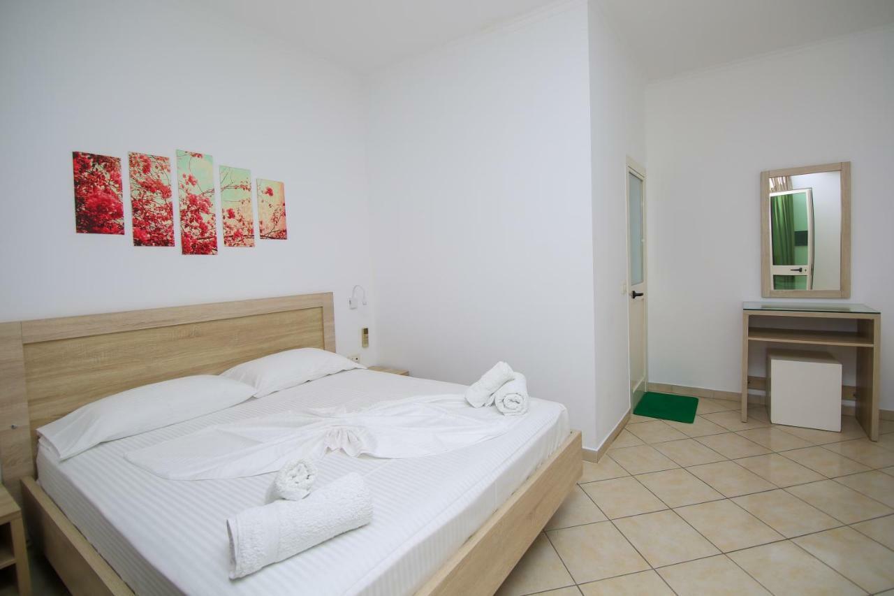 Hotel Jon Dhërmi Dış mekan fotoğraf