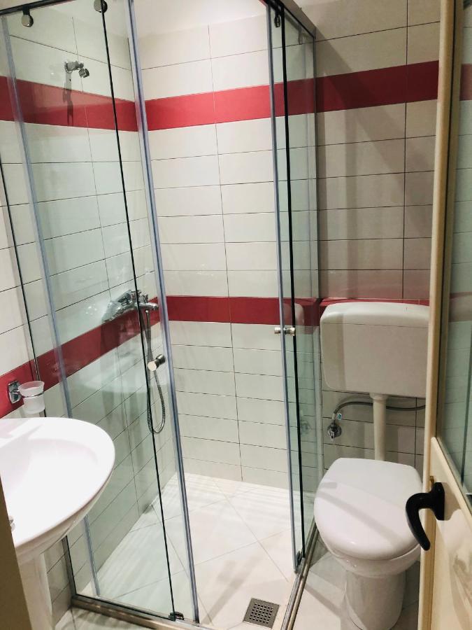 Hotel Jon Dhërmi Dış mekan fotoğraf